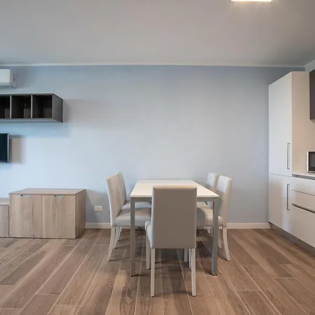 Miramare Aparthotel 4*