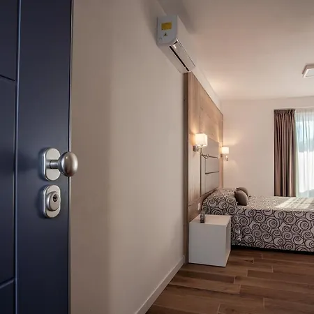 Miramare 4*