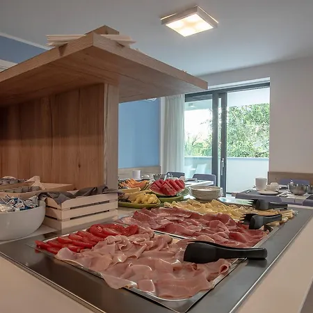Miramare Апарт-готель Градо