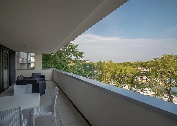 Miramare Апарт-готель 4*