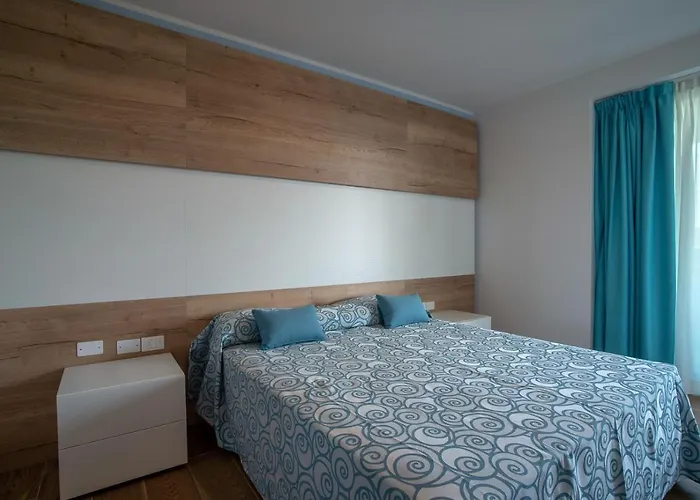 Miramare Lägenhetshotell 4*